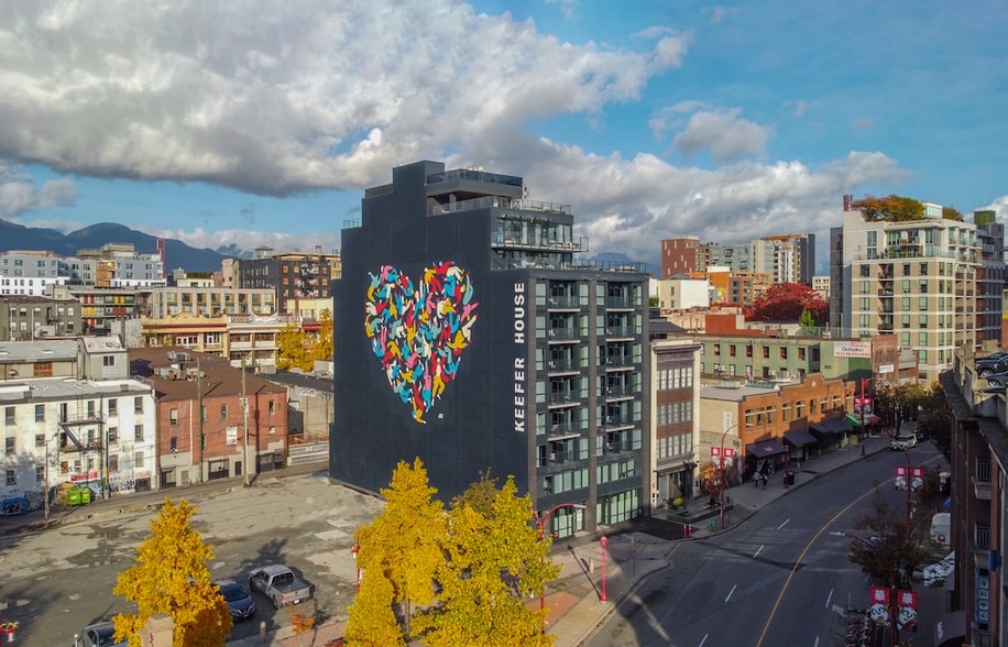 Primary Photo Of 123 Keefer St, Vancouver Hotel For Lease