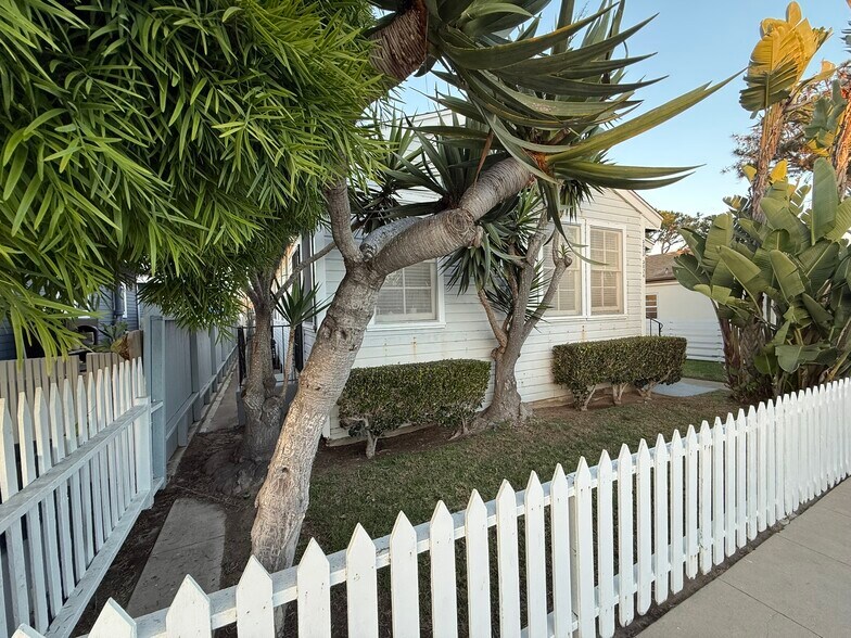 More Photos Of 5020 Brighton Ave, San Diego Multifamily For Sale