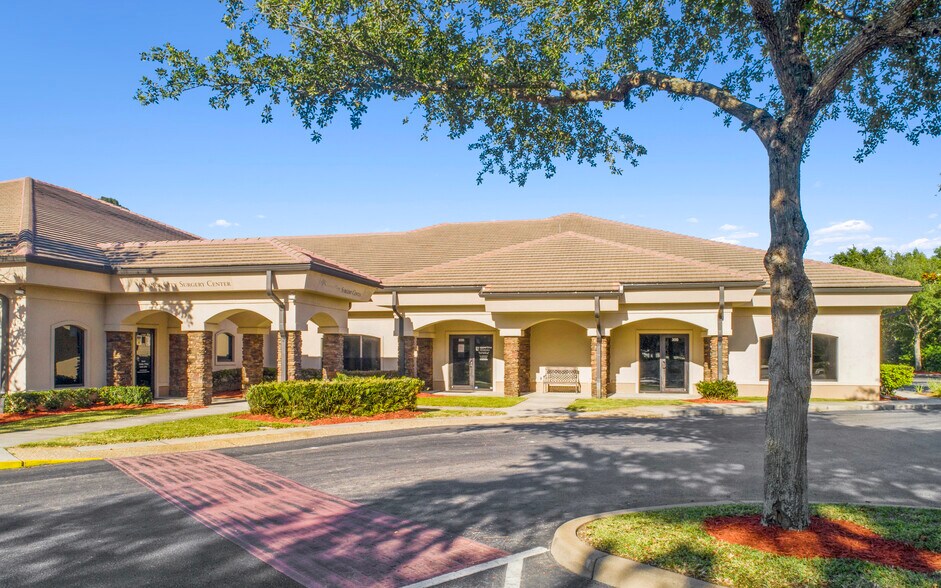 More Photos Of 975 Town Center Dr, Orange City Office For Sale