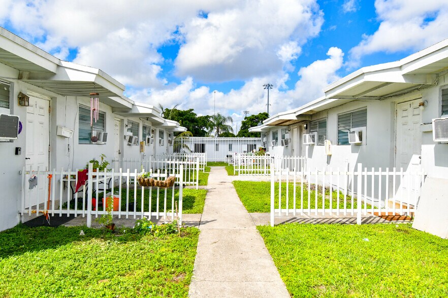 More Photos Of 725-809 NW 7th Ave, Hallandale Beach Apartments For Sale