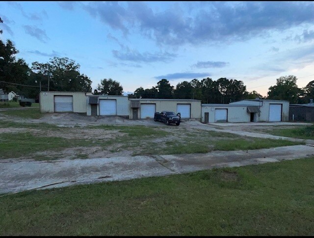Primary Photo Of 102 Pine Ave, Hueytown Industrial For Sale