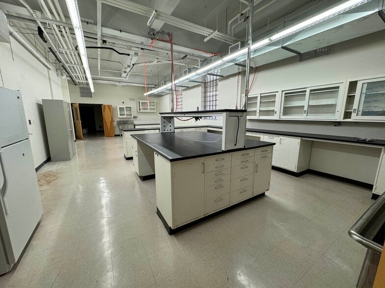 More Photos Of 2500 Jane St, Pittsburgh Office For Lease