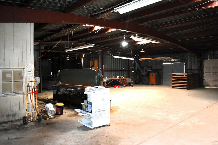 More Photos Of 859 Clayton St, Montgomery Warehouse For Sale