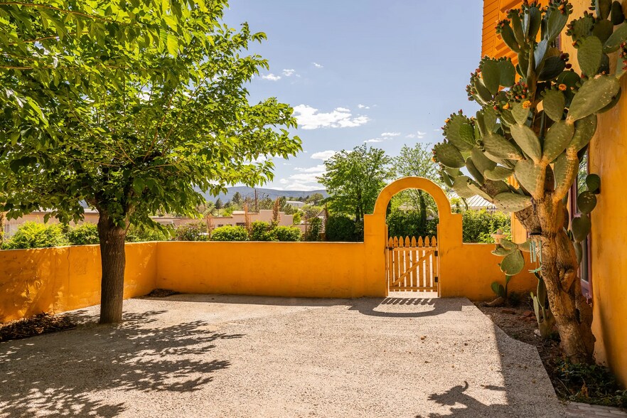 More Photos Of 396 Main st, Camp Verde Restaurant For Lease