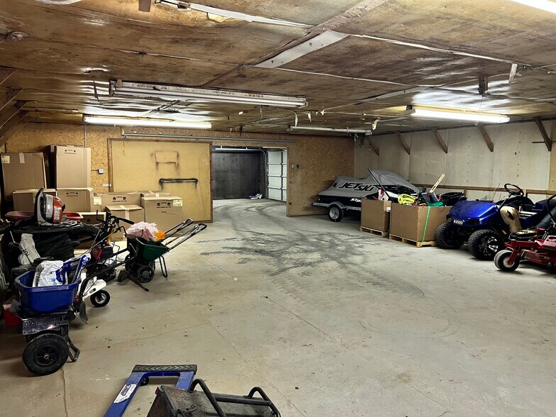 More Photos Of 13010 Five Point Rd, Perrysburg Manufacturing For Sale