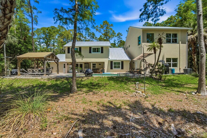 More Photos Of 4120 3rd Ave NW, Naples Apartments For Sale