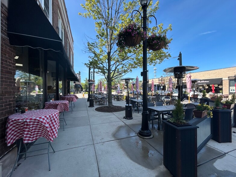 More Photos Of 1167 Wilmette Ave, Wilmette Storefront Retail Office For Lease