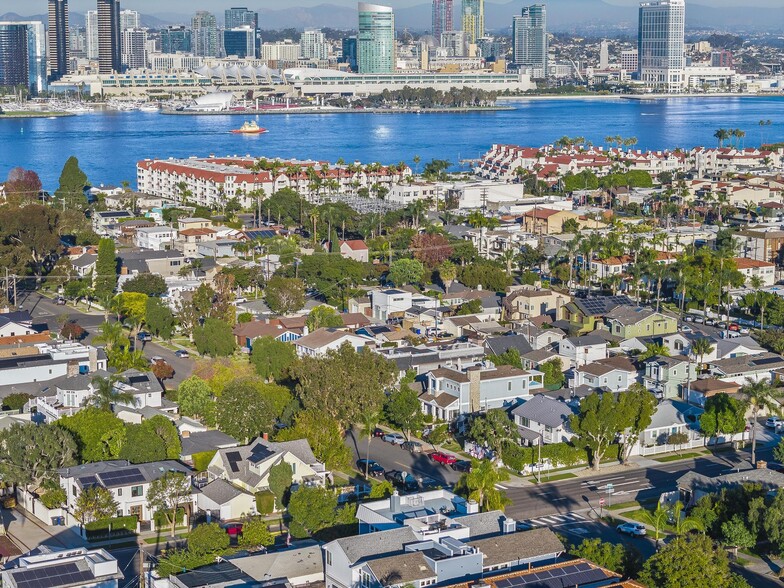 More Photos Of 406 E Ave, Coronado Multifamily For Sale