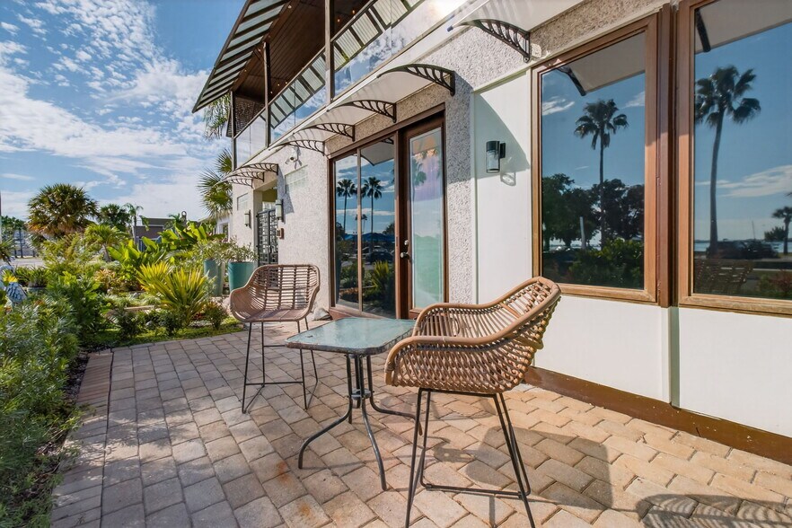 More Photos Of 5657 Shore S blvd, Gulfport Specialty For Sale