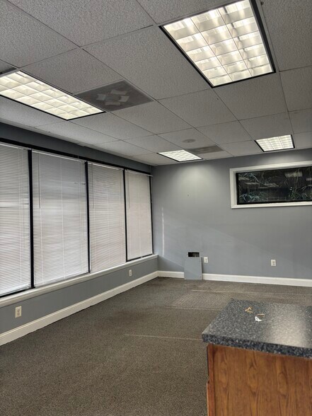 More Photos Of 9309 Belair Rd, Nottingham Office For Lease