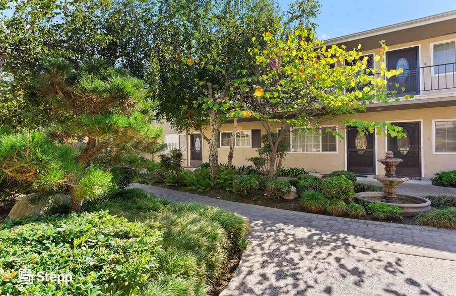 More Photos Of 244-246 Coronado Ave, Long Beach Apartments For Sale