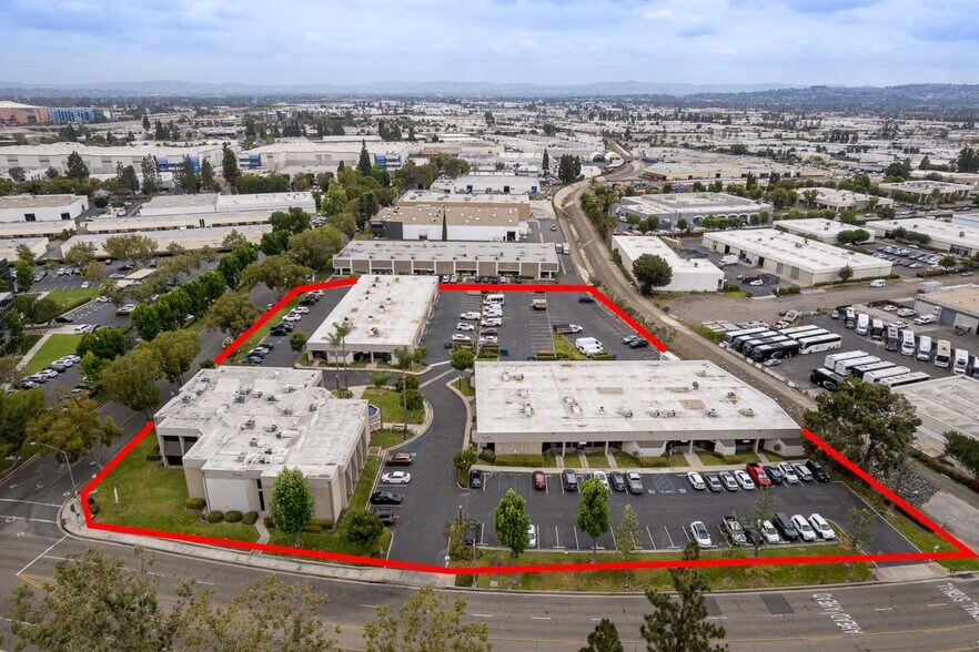 More Photos Of 1717-1745 W Orangewood Ave, Orange Office For Sale