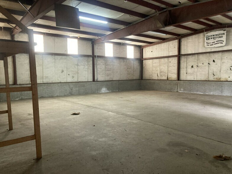 More Photos Of 678 Adams St, Abington Warehouse For Lease