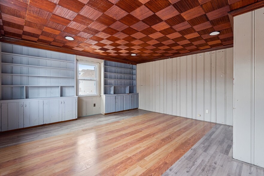 More Photos Of 109 Orchard St, Elizabeth Multifamily For Sale