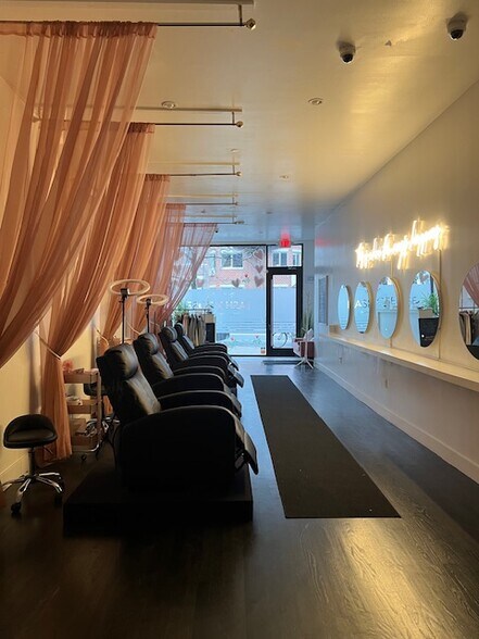 More Photos Of 71-04 Fresh Pond Rd, Ridgewood Storefront Retail Residential For Lease