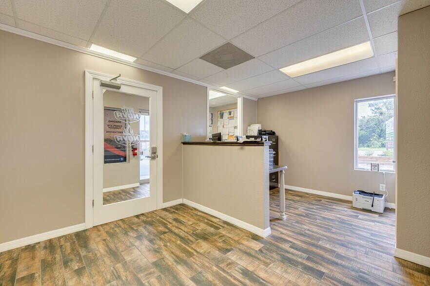More Photos Of 9914 State Road 52, Hudson Warehouse For Sale