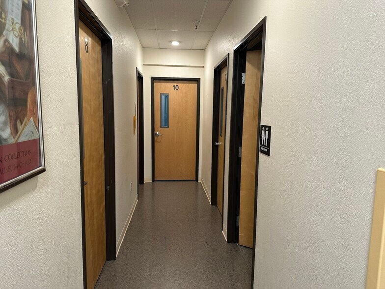 More Photos Of 1970 Lake Blvd, Davis Medical For Sale