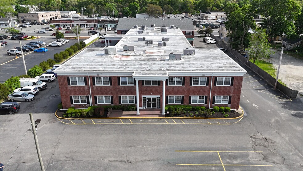 More Photos Of 475 E Main St, Patchogue Medical For Sale