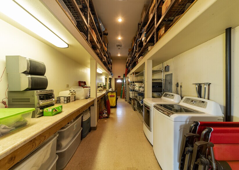 More Photos Of 796 W Evan Hewes, El Centro Restaurant For Sale