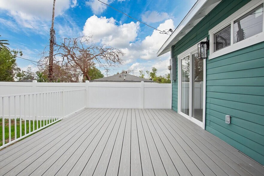 More Photos Of 1736-1740 N Sierra Bonita Ave, Pasadena Office Residential For Sale