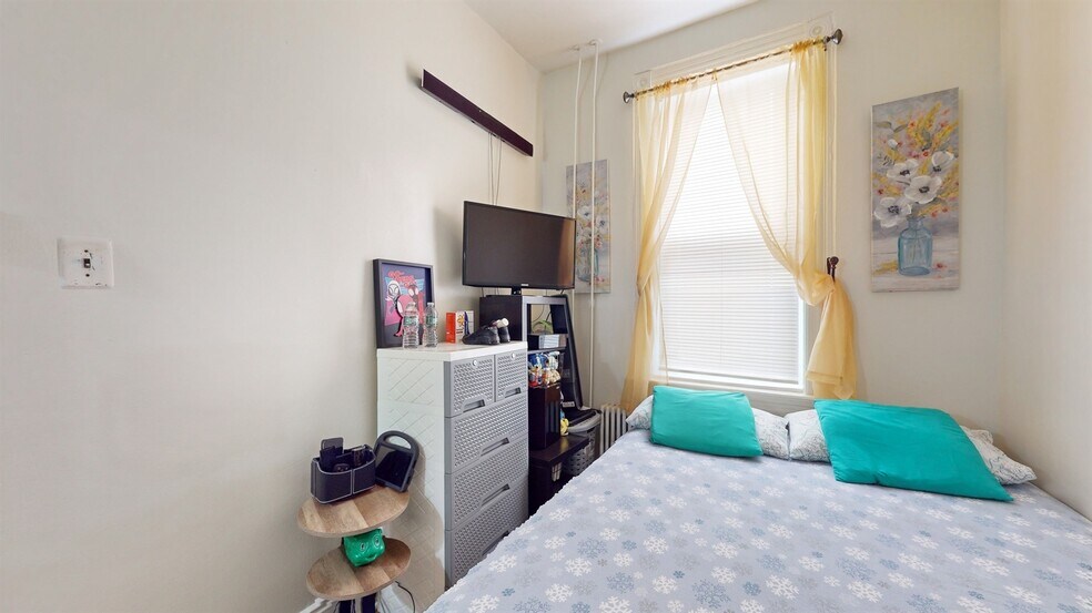 More Photos Of 603 11th St, Union City Apartments For Sale