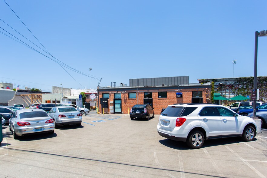 More Photos Of 1624-1626 Ocean Park Blvd, Santa Monica Unknown For Lease