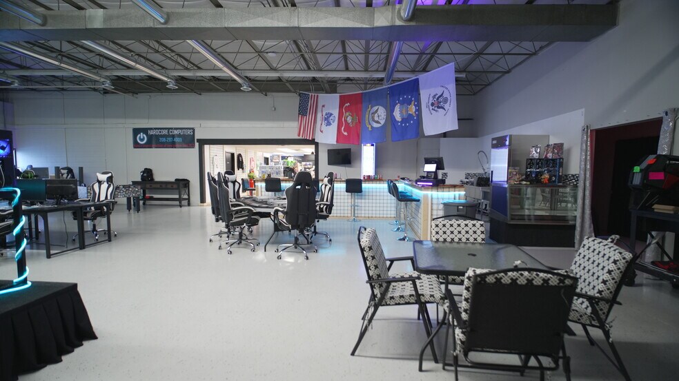 More Photos Of 3555-3559 W Wright St, Boise Light Manufacturing For Lease