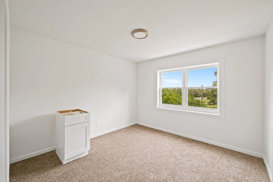 More Photos Of 3000 E 49th St, Kansas City Apartments For Sale