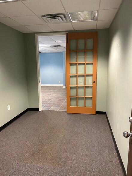 More Photos Of 83 Chestnut Rd, Paoli Office For Lease