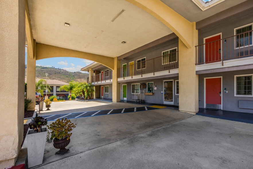 More Photos Of 28980 Old Town Front St, Temecula Hotel For Sale