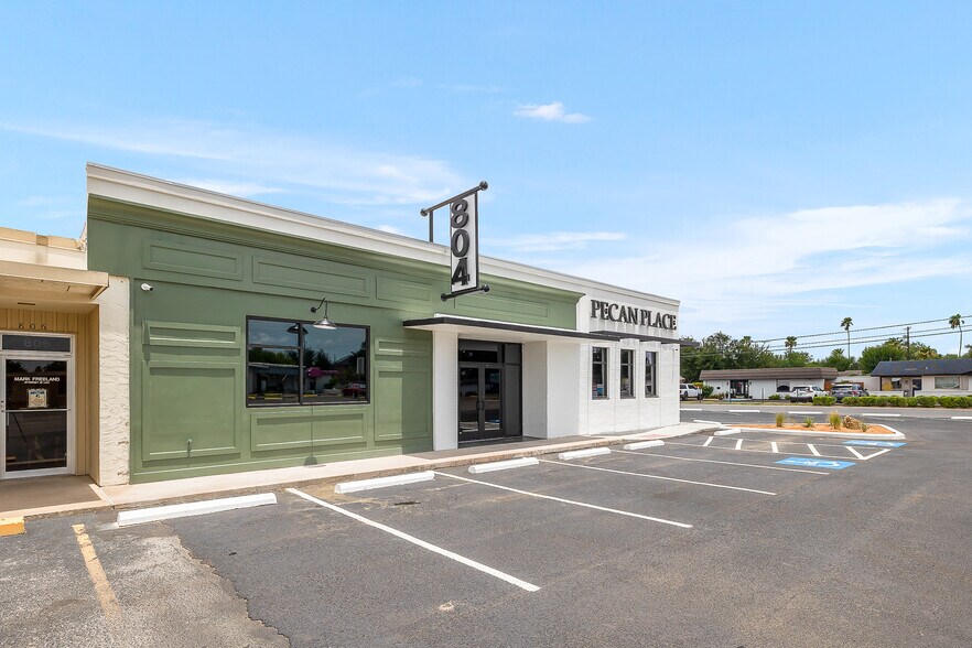 More Photos Of 804 Pecan Blvd, McAllen Coworking Space