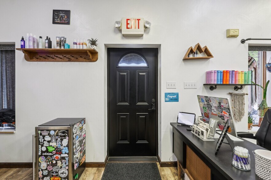 More Photos Of 30 Terrace Ave, Leechburg Office For Sale