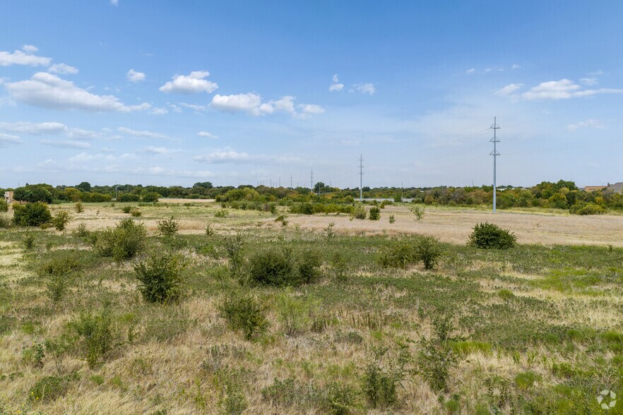 More Photos Of NEQ Golden Triangle Blvd & Beach St, Keller Land For Sale