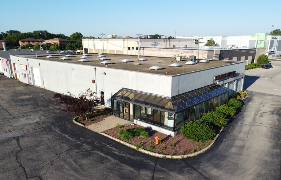 More Photos Of 1340 W Ogden Ave, Naperville General Retail For Sale