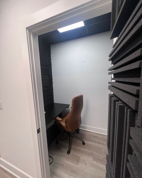 More Photos Of 160-164 N 2nd St, Philadelphia Apartments For Lease