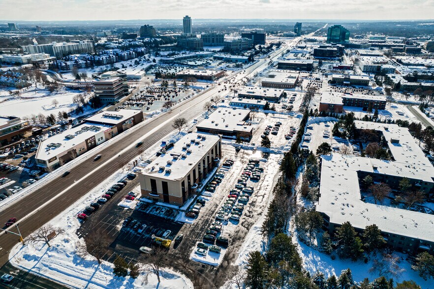 More Photos Of 7300 France Ave S, Edina Medical For Lease