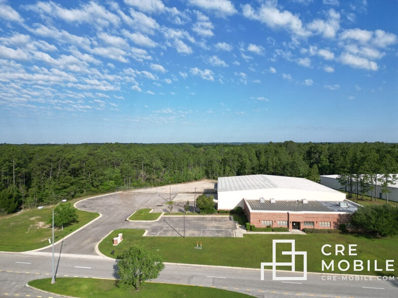 More Photos Of 5640 Commerce Blvd E, Mobile Warehouse For Lease
