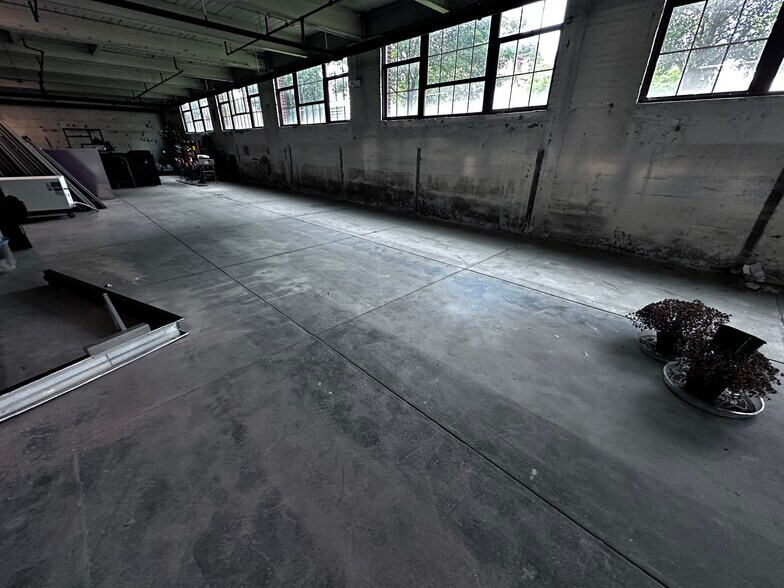 More Photos Of 165 S Main St, Cortland Warehouse For Lease