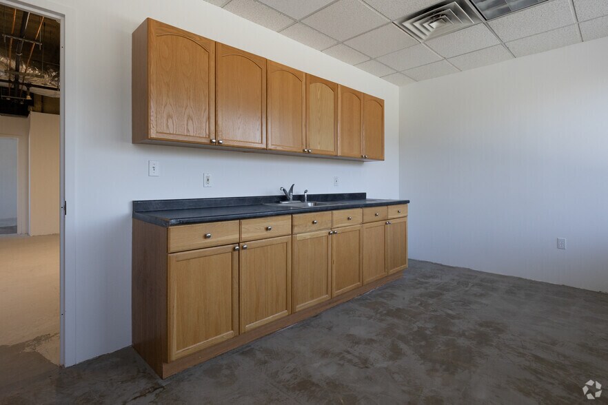 More Photos Of 218 Route 17 N, Rochelle Park Office For Lease