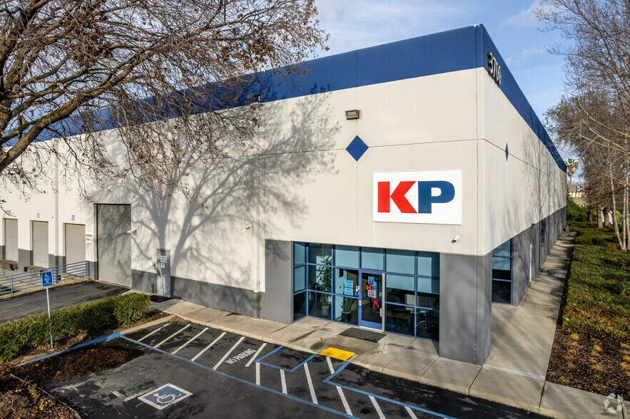 Primary Photo Of 3740 Seaport Blvd, West Sacramento Warehouse For Lease