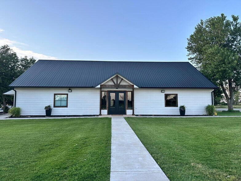 More Photos Of 17432 NE North Dr, Fletcher Religious Facility For Sale
