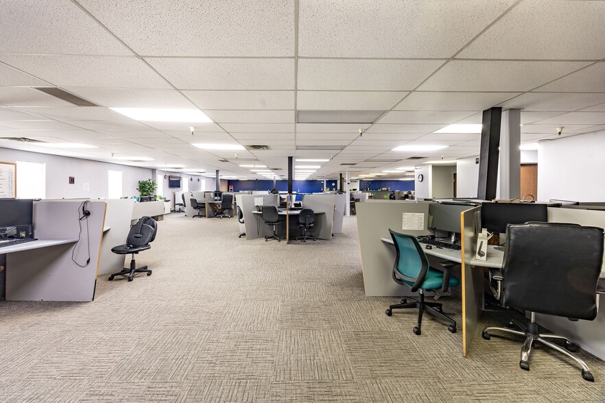 More Photos Of 80 Golf Course Rd, Logan Office For Sale