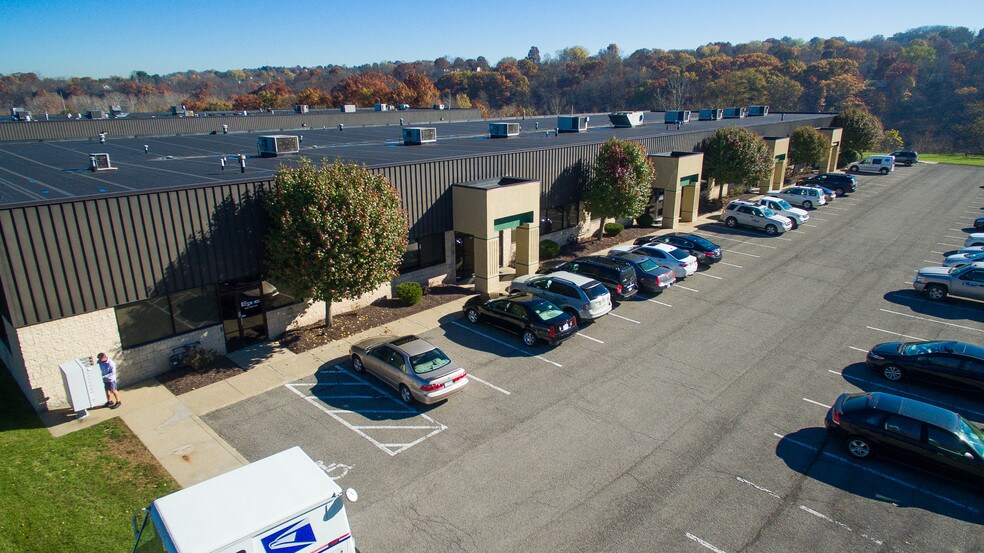 More Photos Of 500 Bursca Dr, Bridgeville Flex For Lease