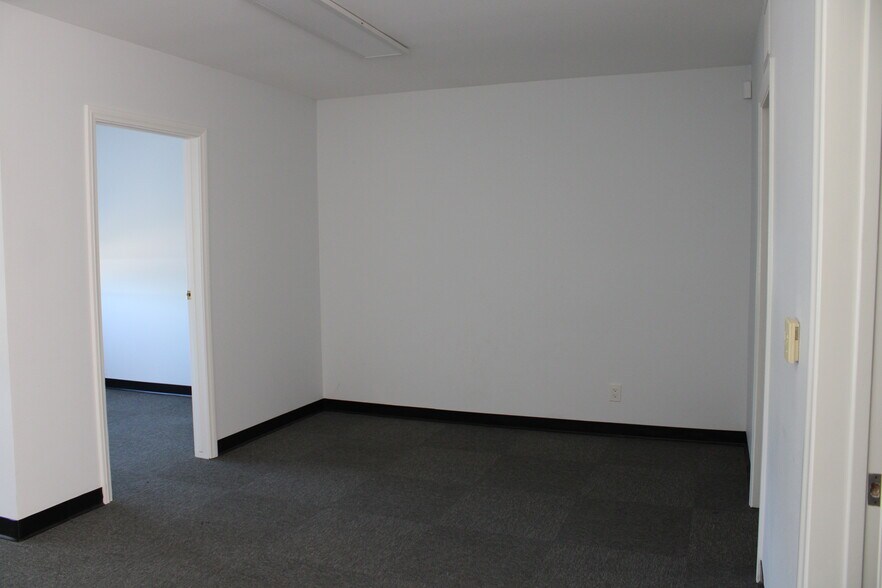 More Photos Of 370 W 6th St, San Bernardino Loft Creative Space For Lease