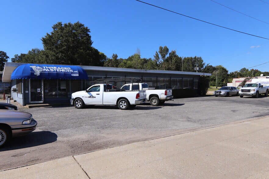 More Photos Of 229 Highway 19 North, Meridian Auto Dealership For Sale