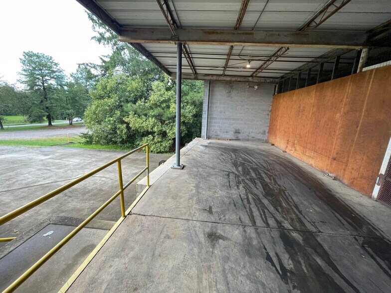 More Photos Of 192 Manor Ave SW, Concord Manufacturing For Lease