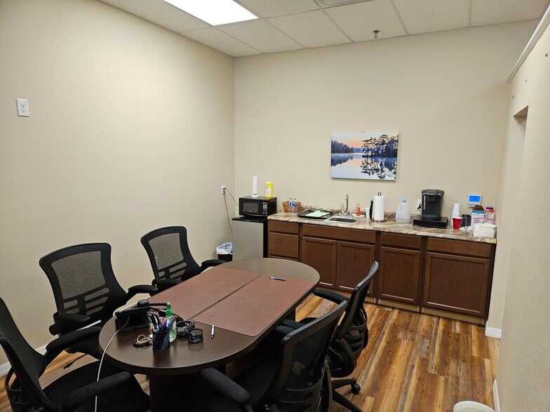 More Photos Of 3990 E SR 44, Wildwood Coworking Space
