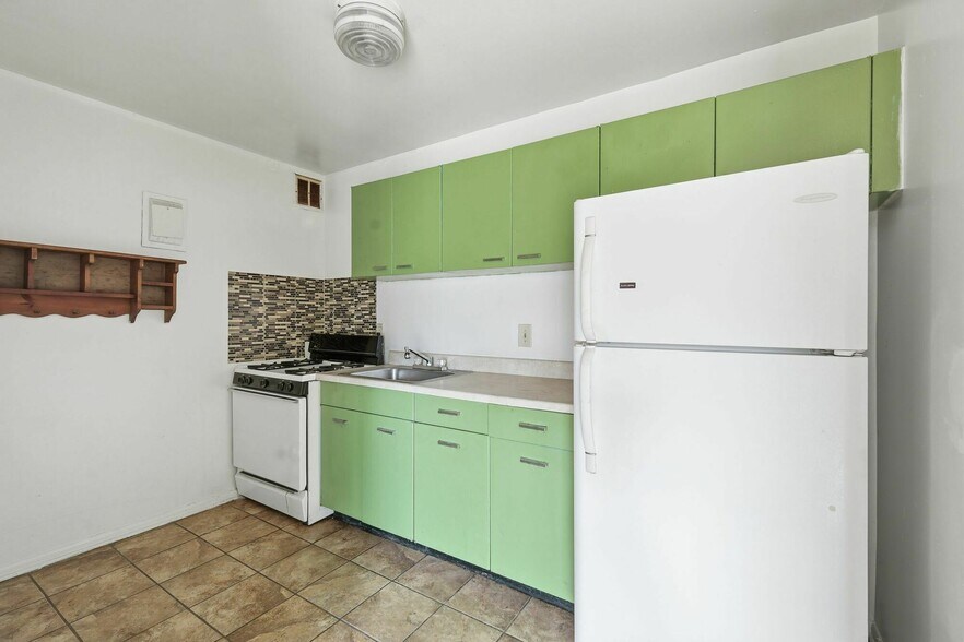 More Photos Of 1303-1309 Congress St SE, Washington Apartments For Sale