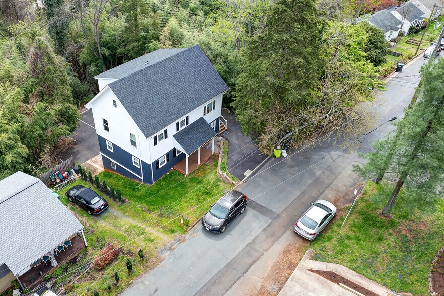 More Photos Of 2228 Center Ave, Charlottesville Apartments For Sale