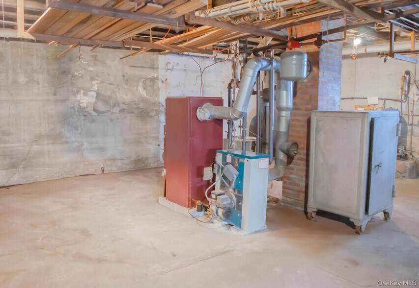 More Photos Of 8874 US Route 9W, Athens Office Residential For Sale